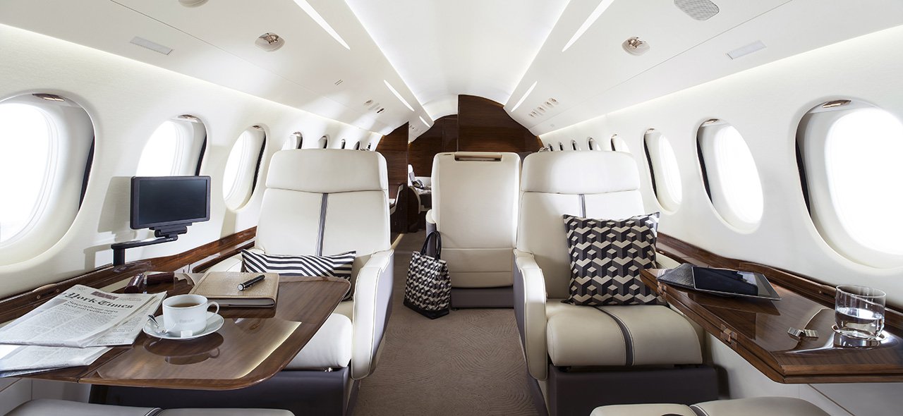 Heavy Jet - Falcon 7X Interior | VelocityJets
